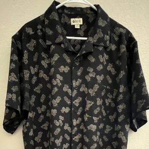 XL Haggar Clothing Button Down Pineapple Hawaiian Shirt